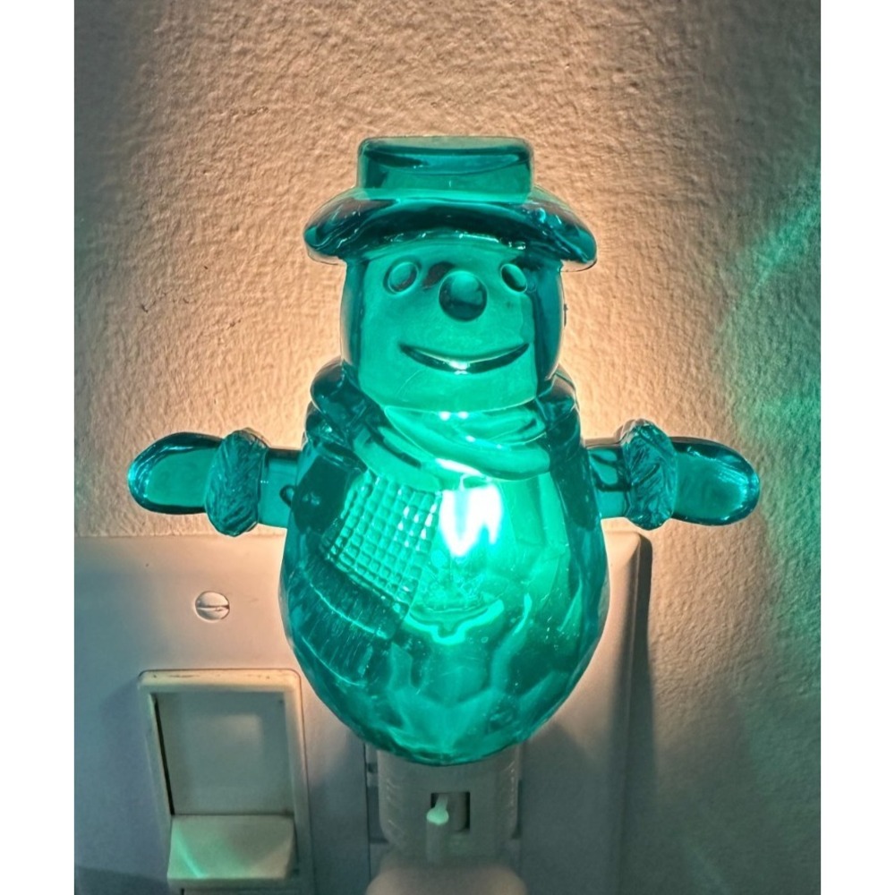 Vintage Green Plastic Snowman Christmas Night Light Swivel Plug